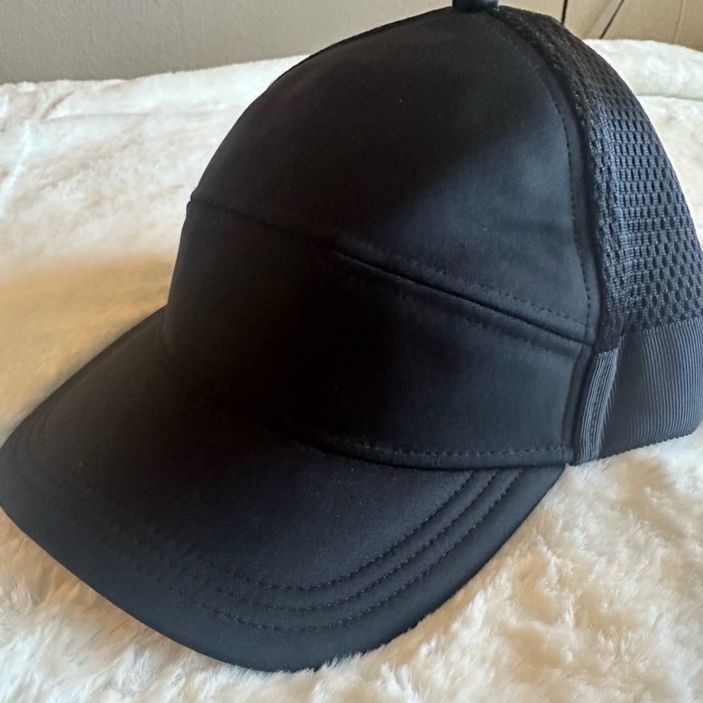 Like new lululemon baller cap